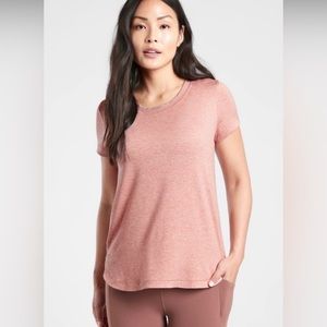 Athleta uptempo short sleeve workout t-shirt size 1X